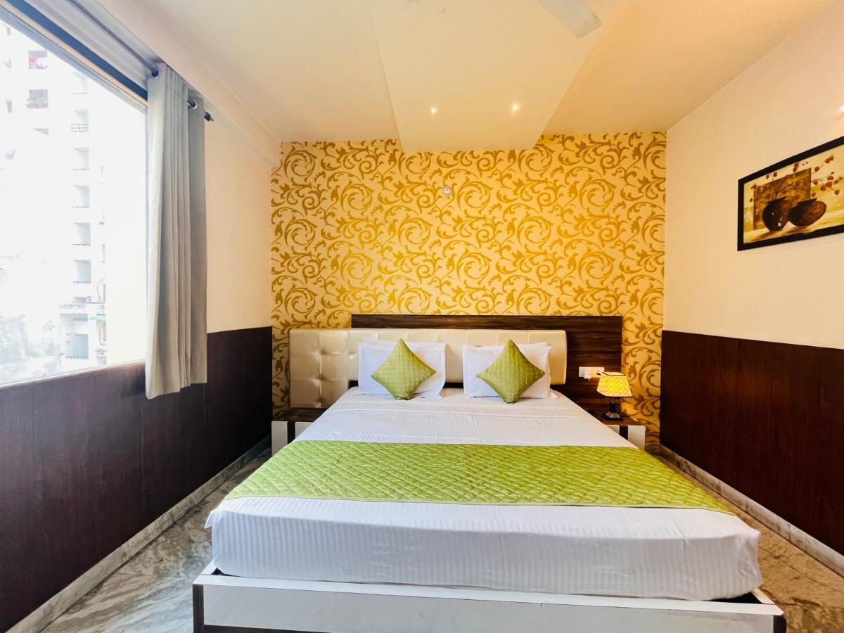 Hotel The Leaf - Gomti Nagar Лакнау Екстериор снимка